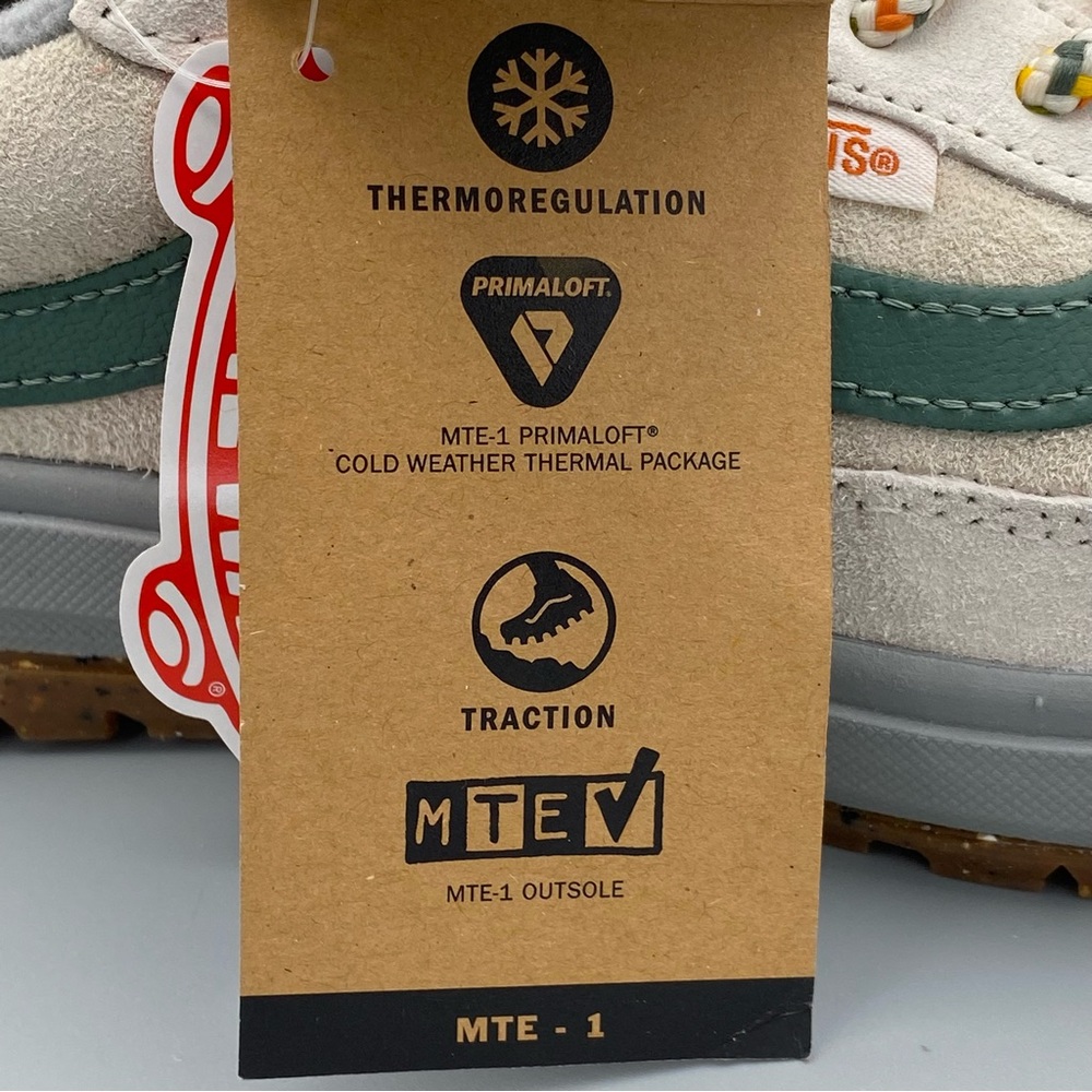Vans Beige and Green Sneakers - Picture 14 of 16